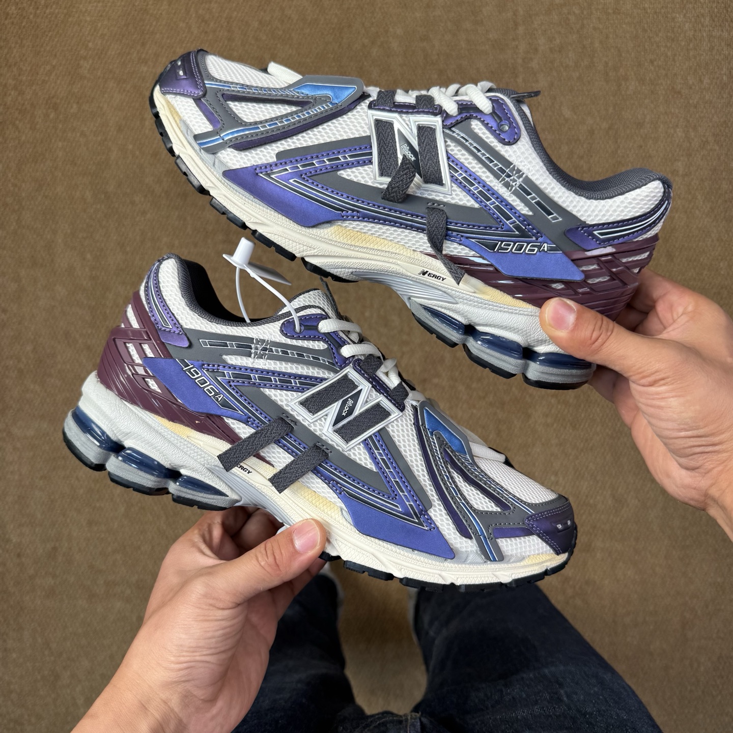 New Balance Sneakers-201