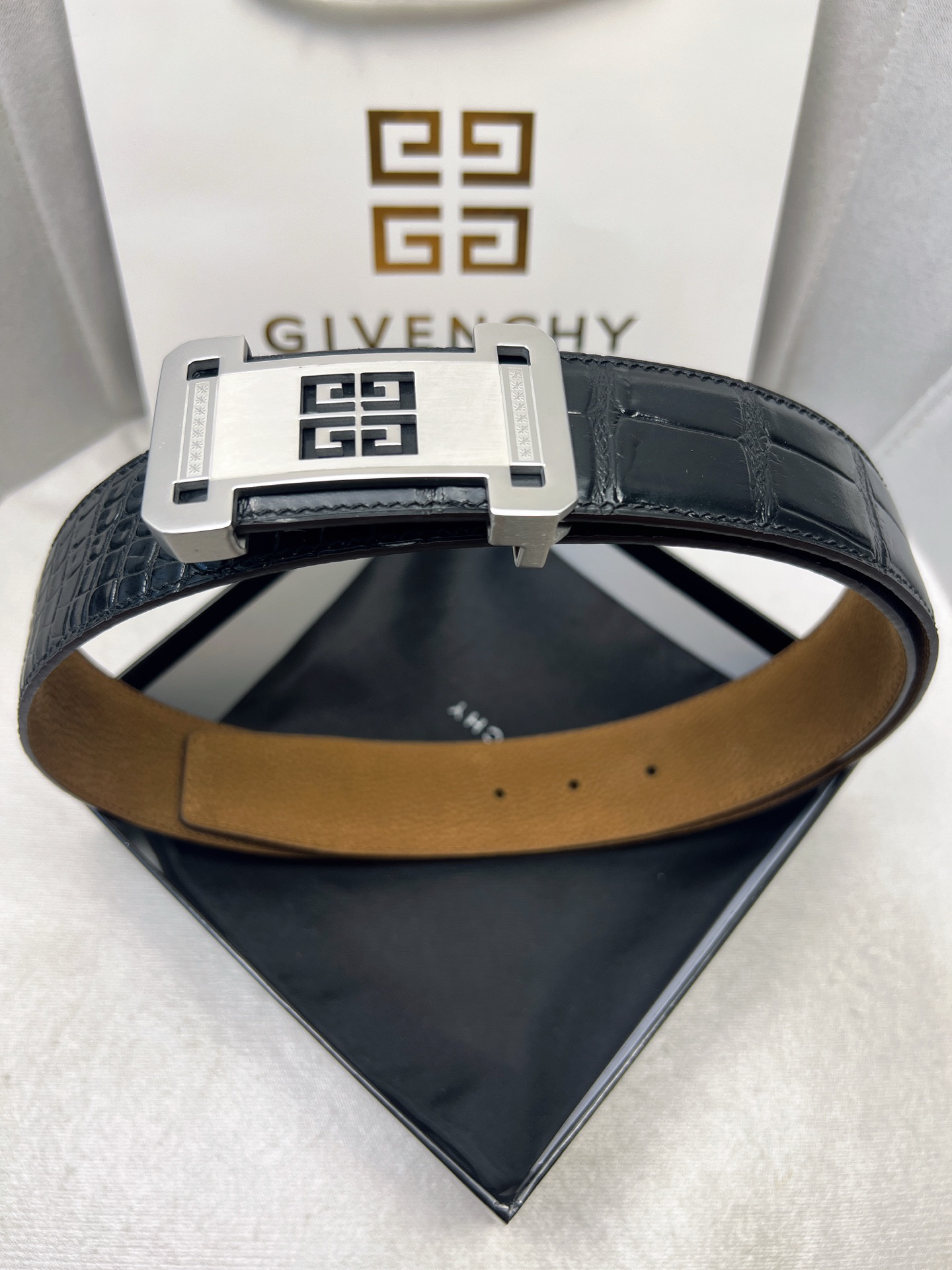 Givenchy belt-128