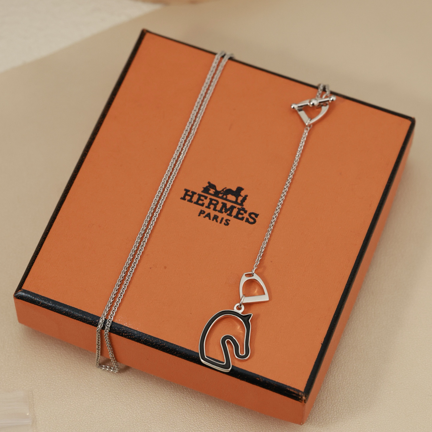 Hermes necklace-5