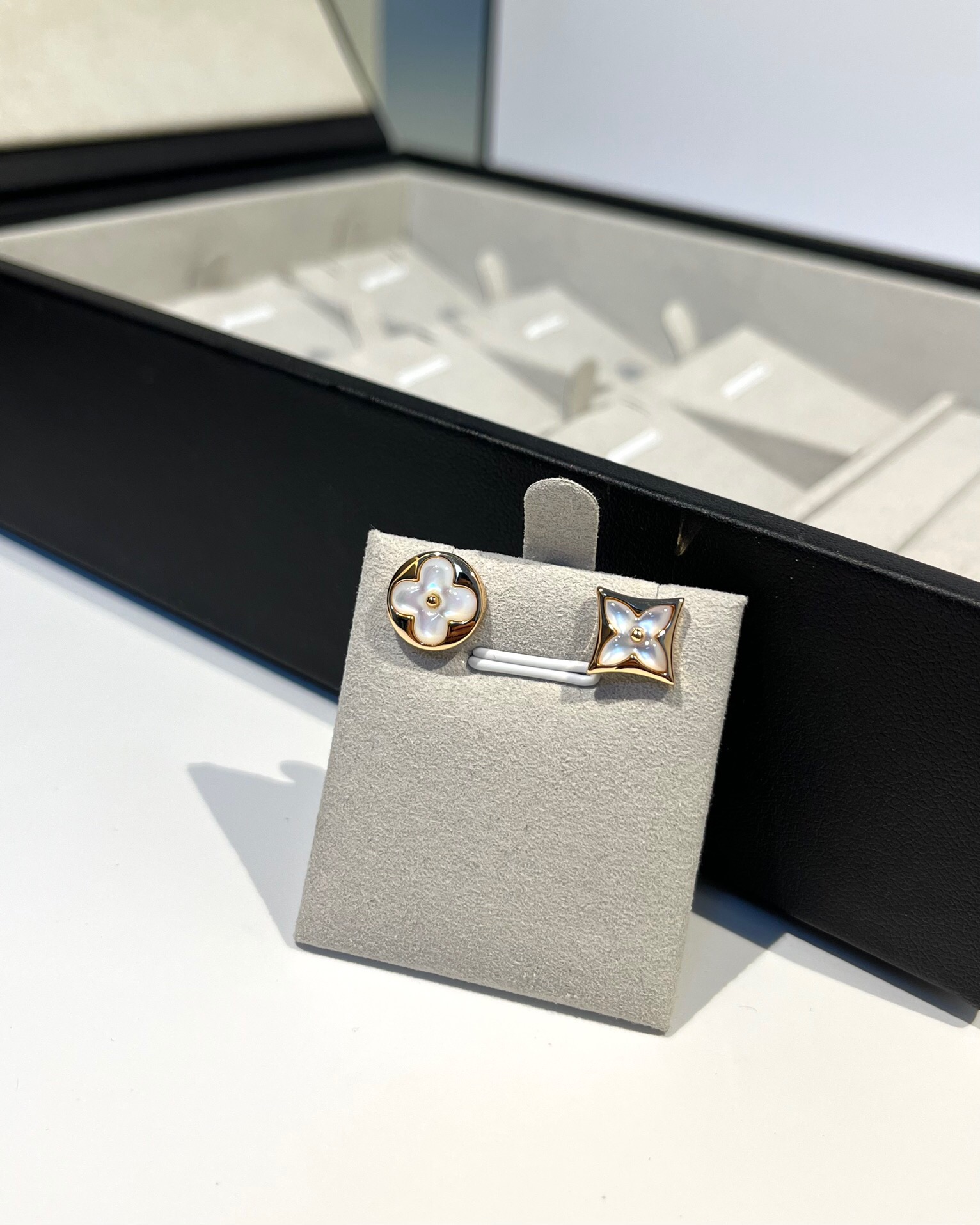 LV earrings-46