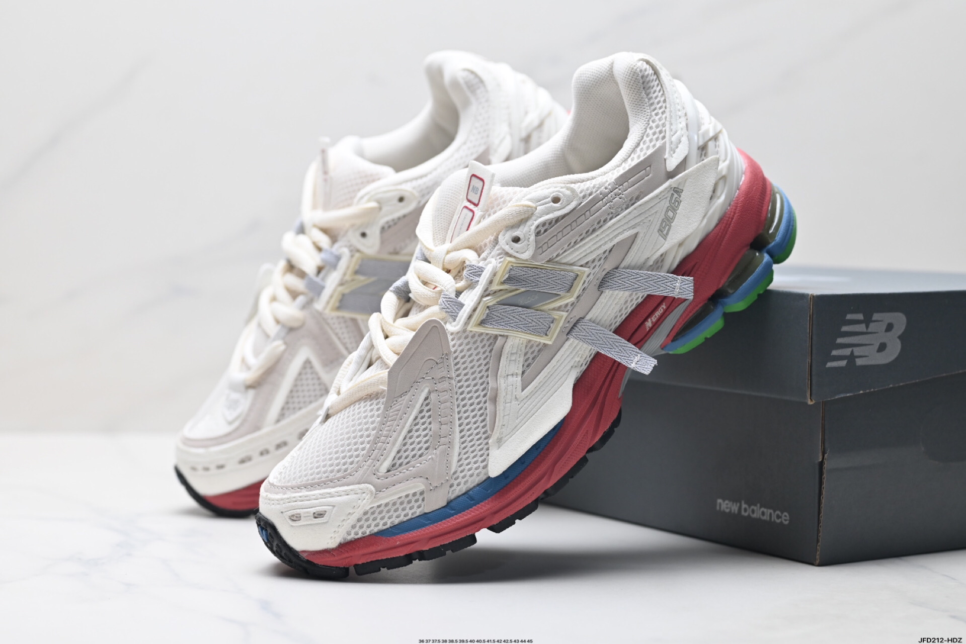 New Balance Sneakers-10