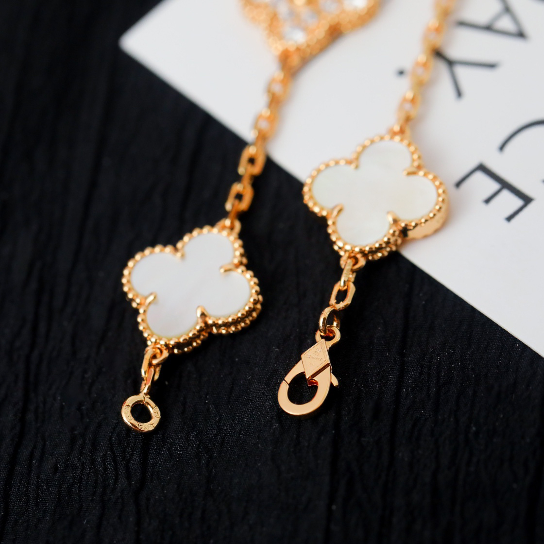 Van Cleef & Arpels Bracelet-69