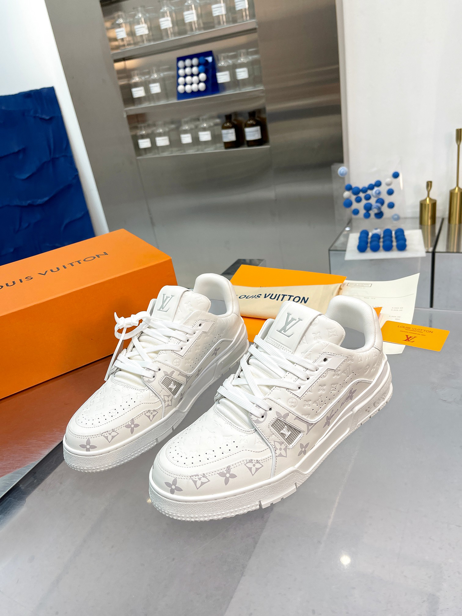 Lv Sneakers-61