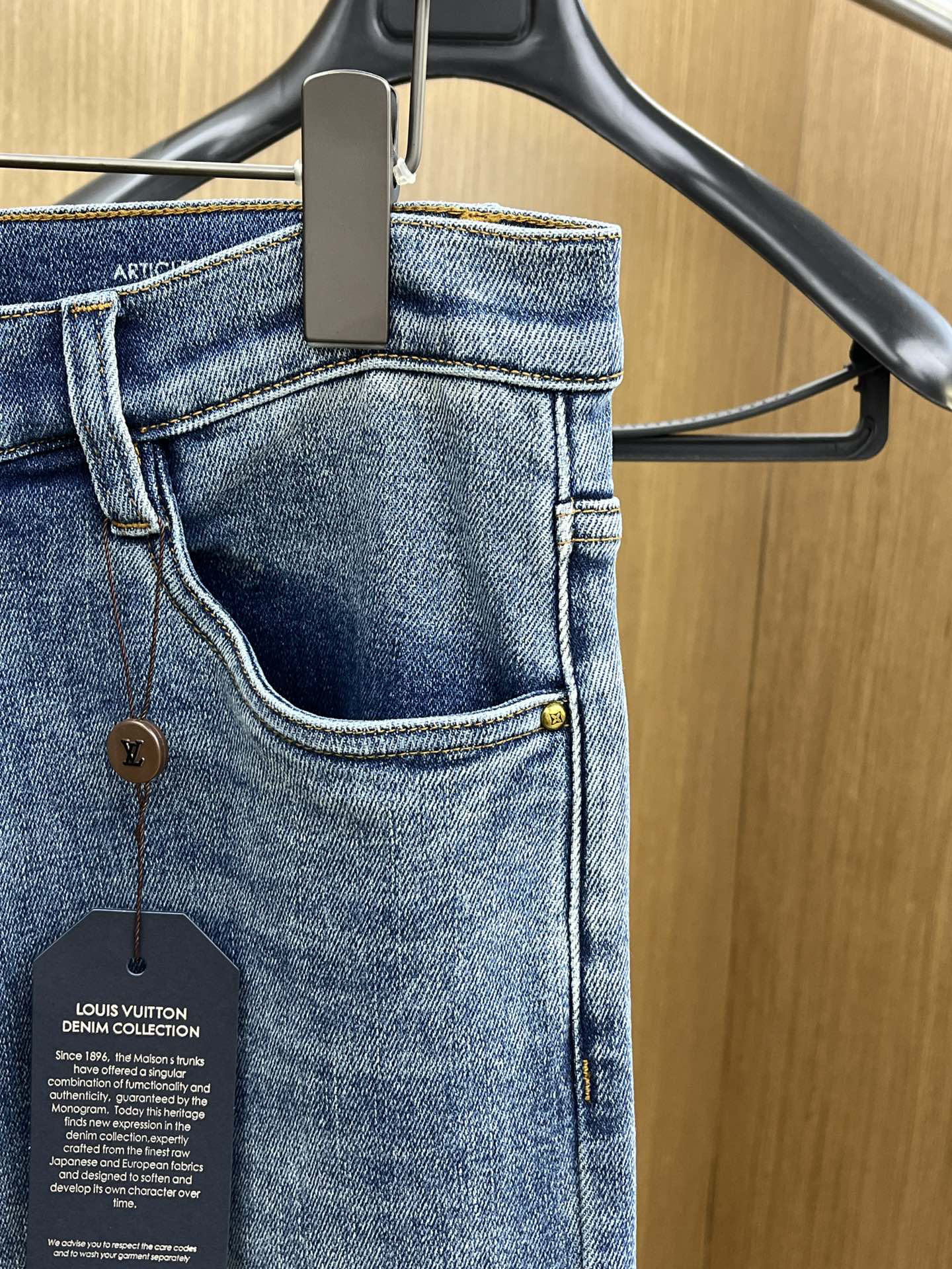 LV Clothing-28