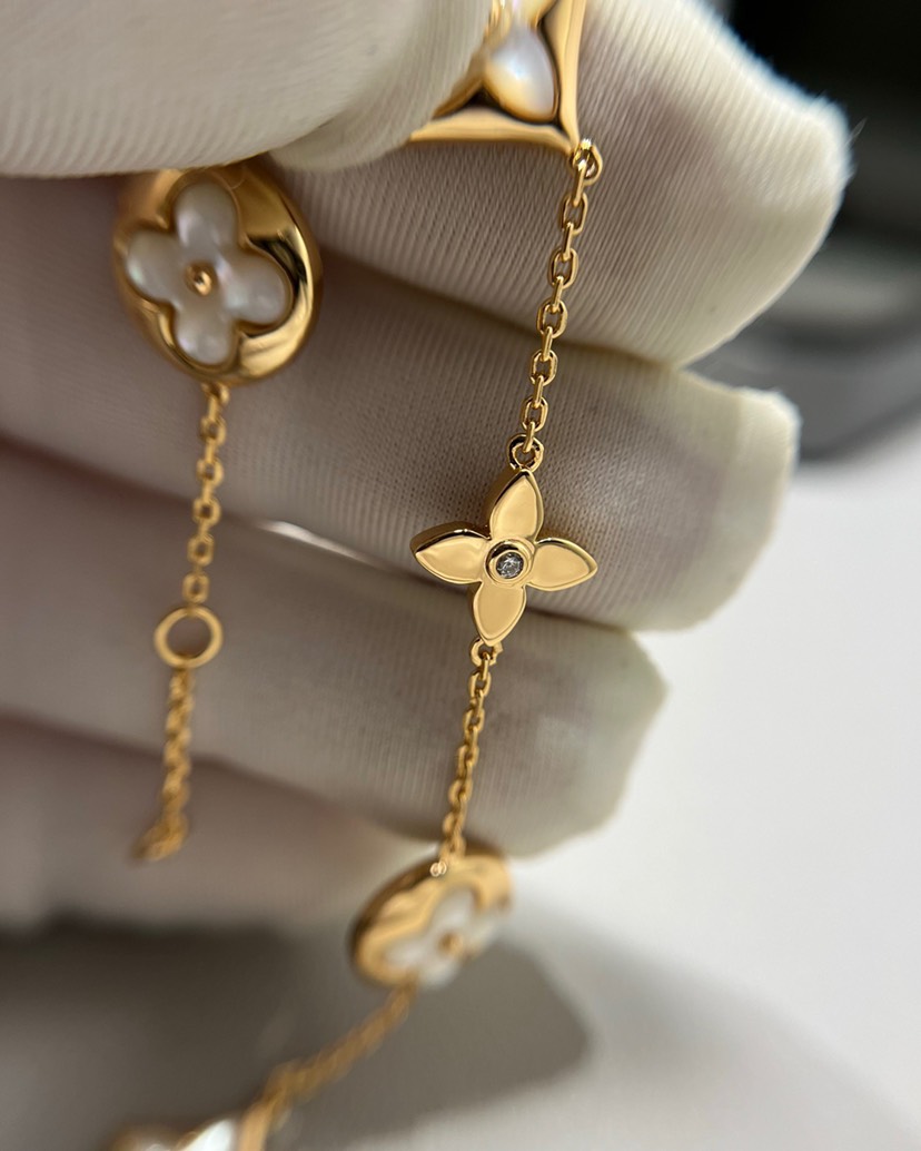 LV Bracelet-12