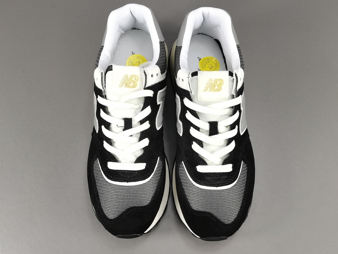 New Balance Sneakers-333