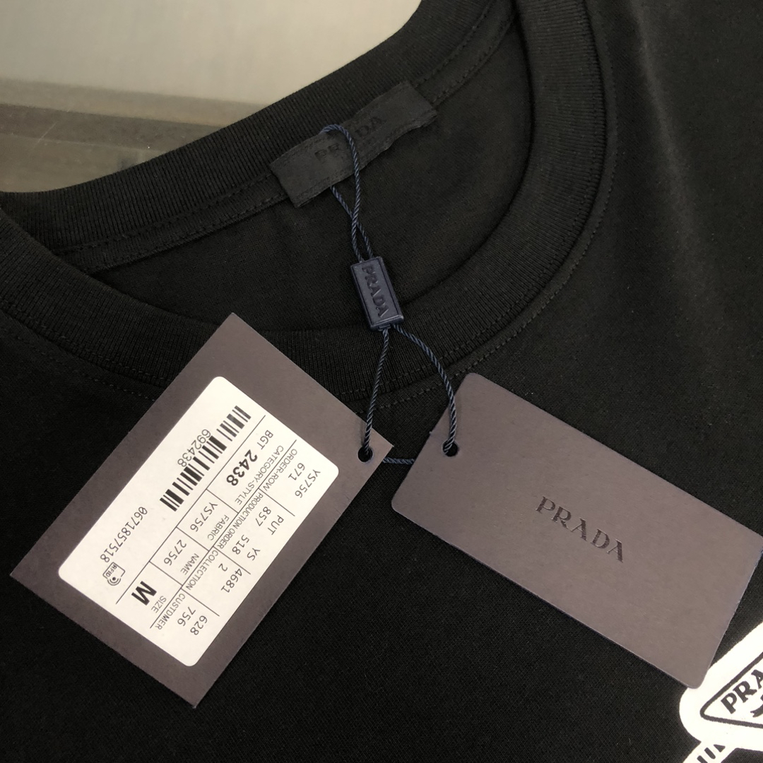 Prada clothing-274