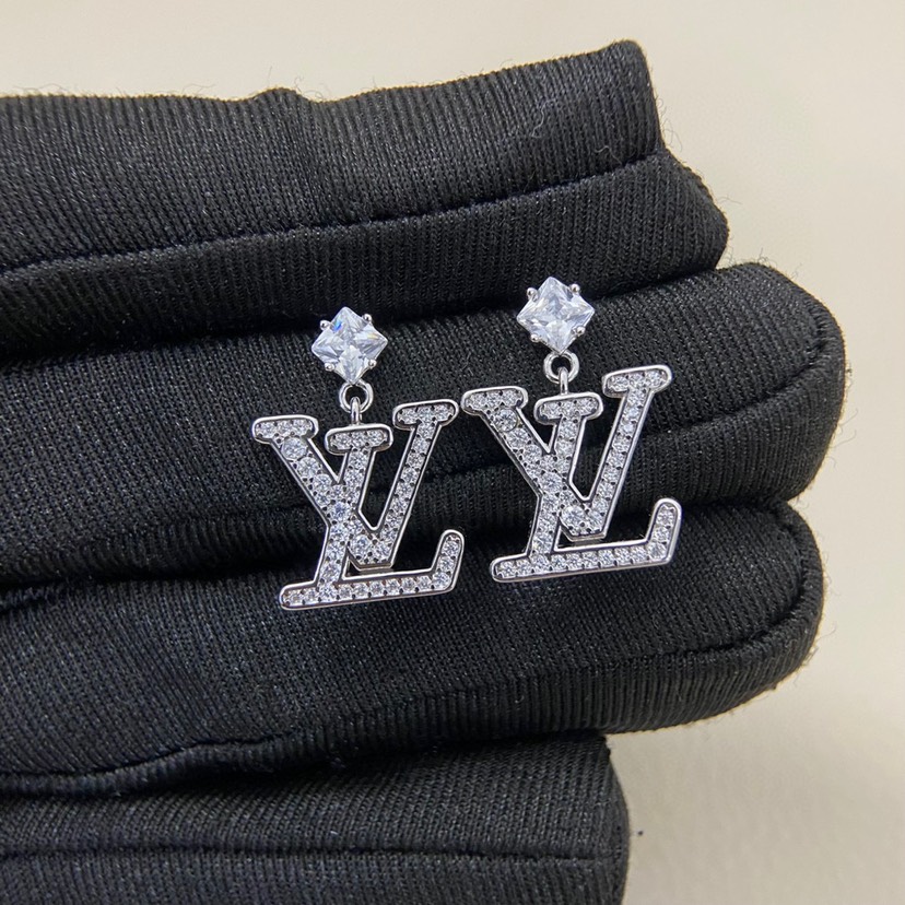 LV earrings-15