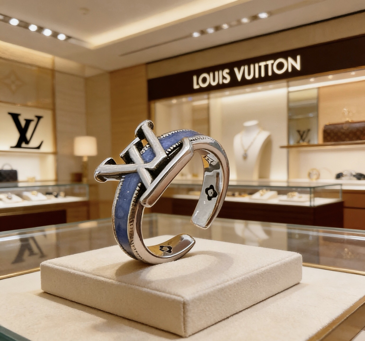 LV ring-7