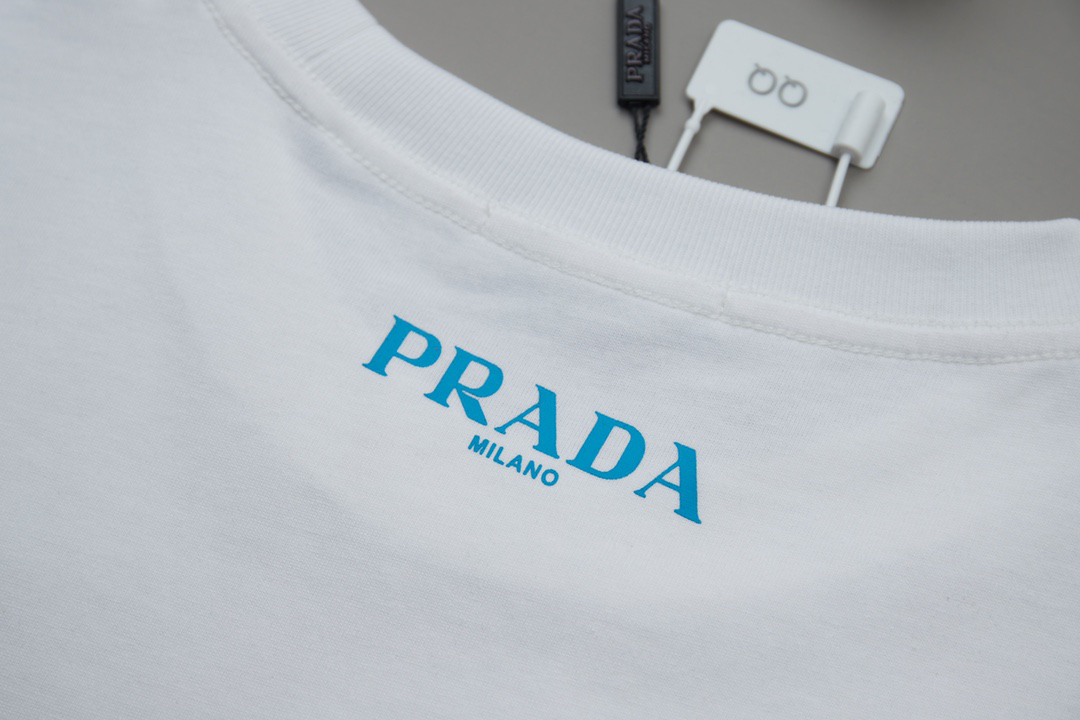 Prada clothing-302