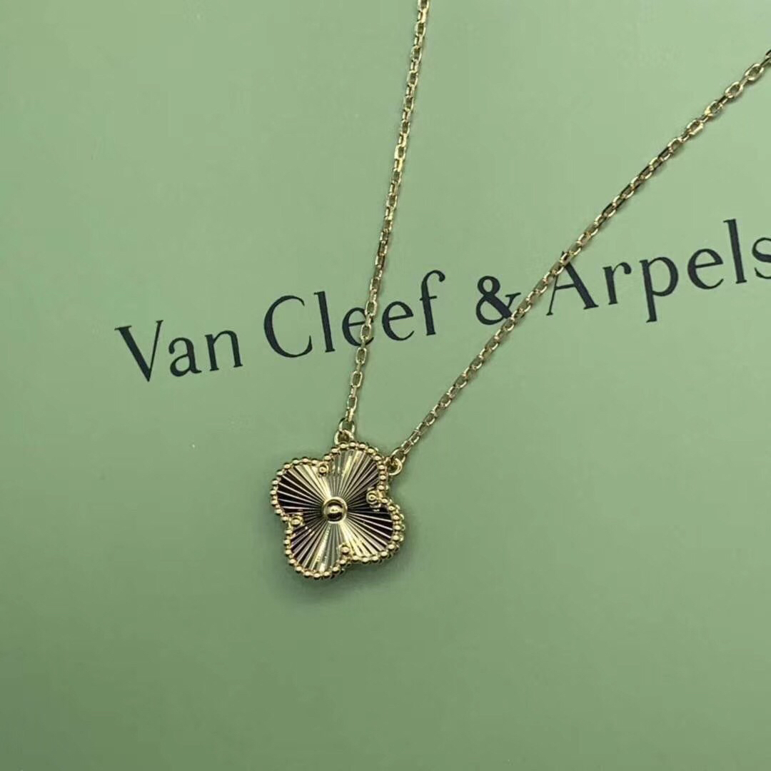 Van Cleef & Arpels necklace-25