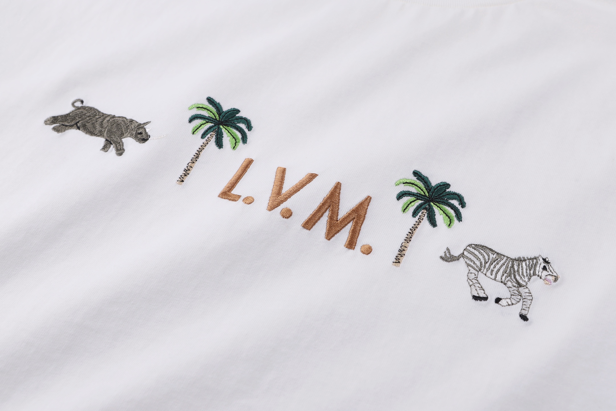 LV clothing-210