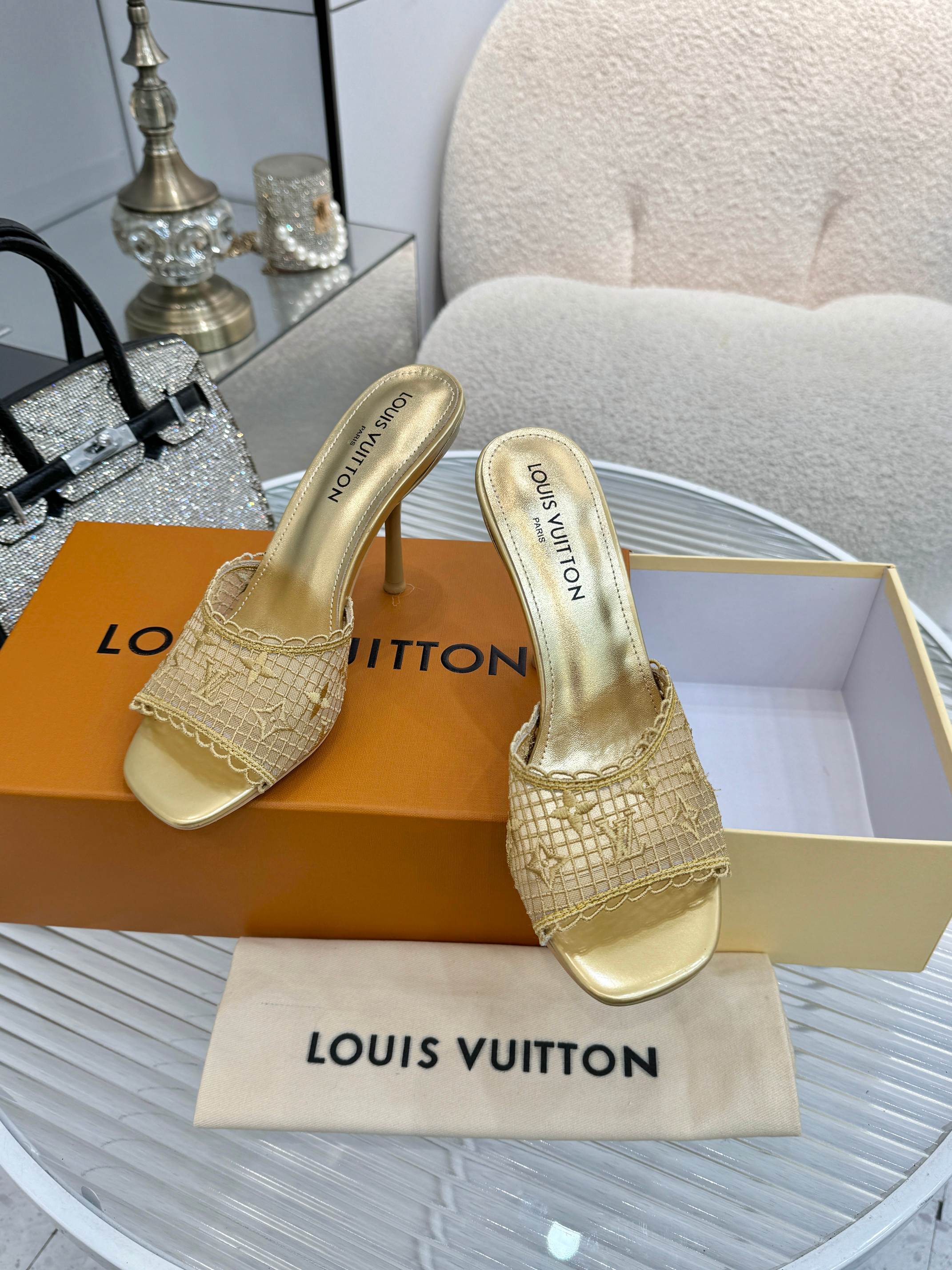 LV Summer footwear