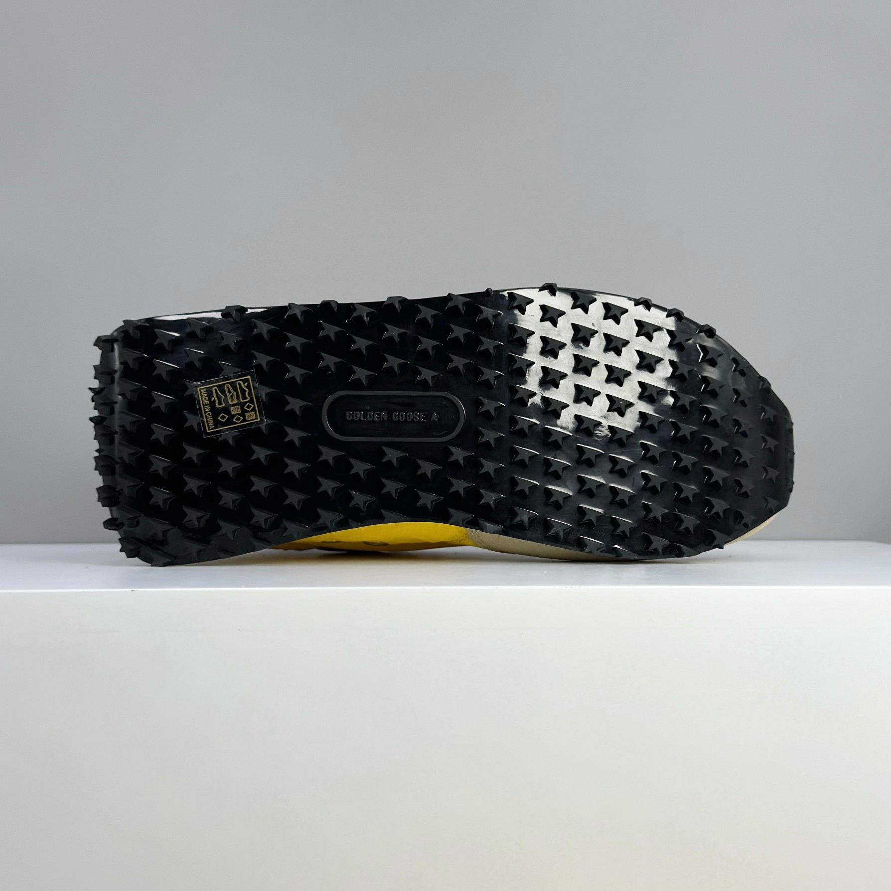 Golden Goose Sneakers-104