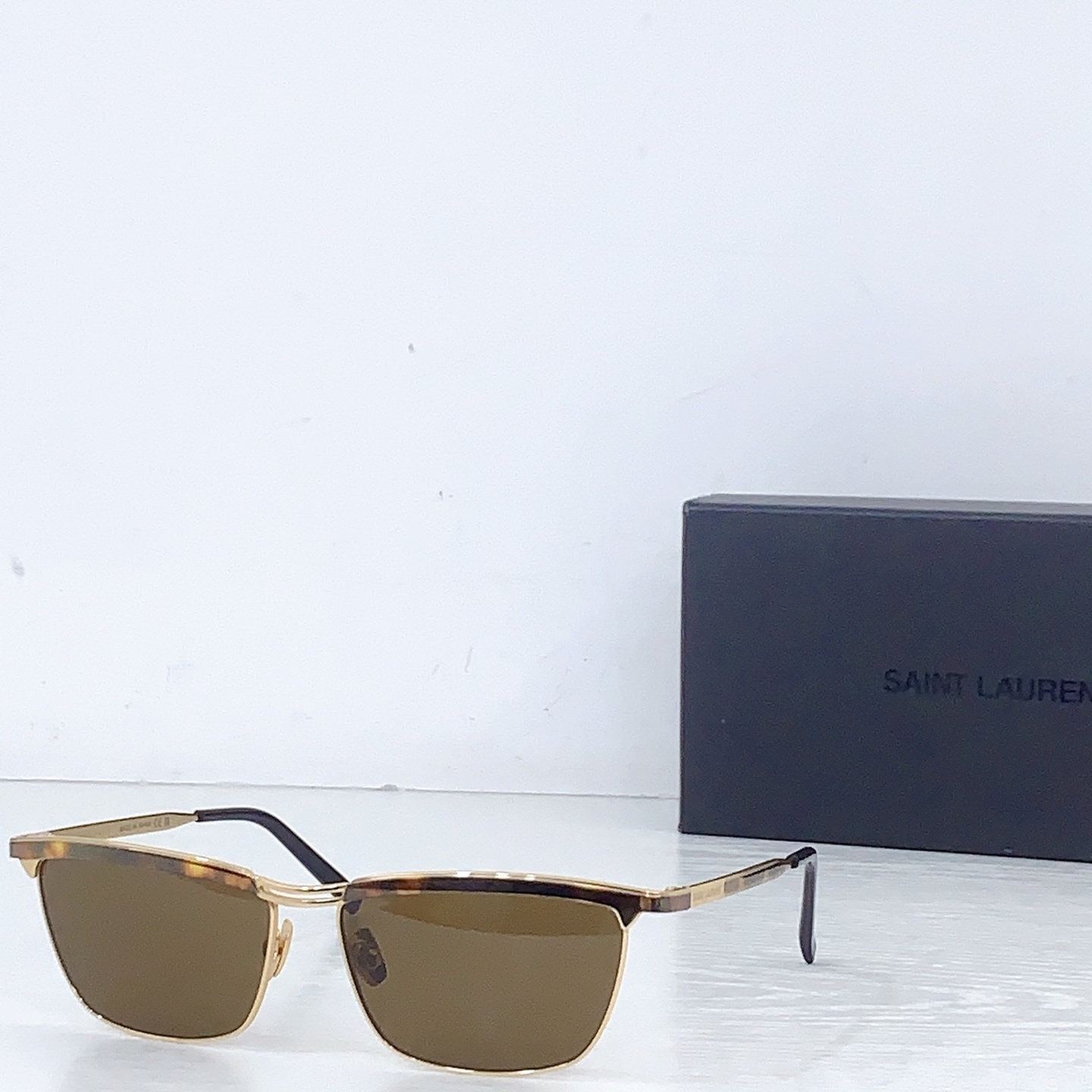 YSL glasses-15