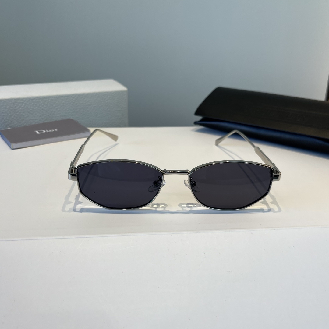 Dior glasses-75