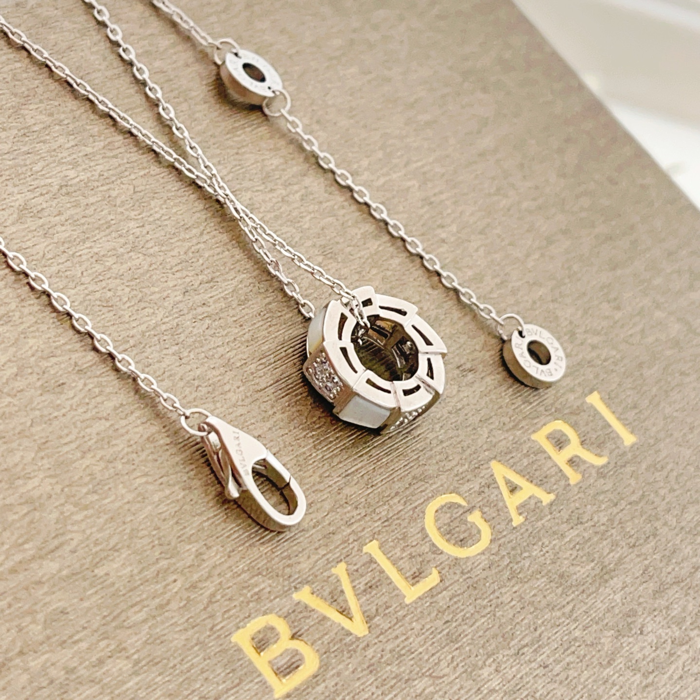 Bottega Veneta necklace-15