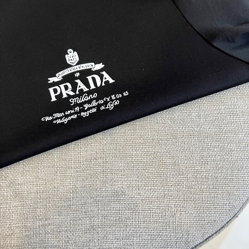 Prada clothing-267