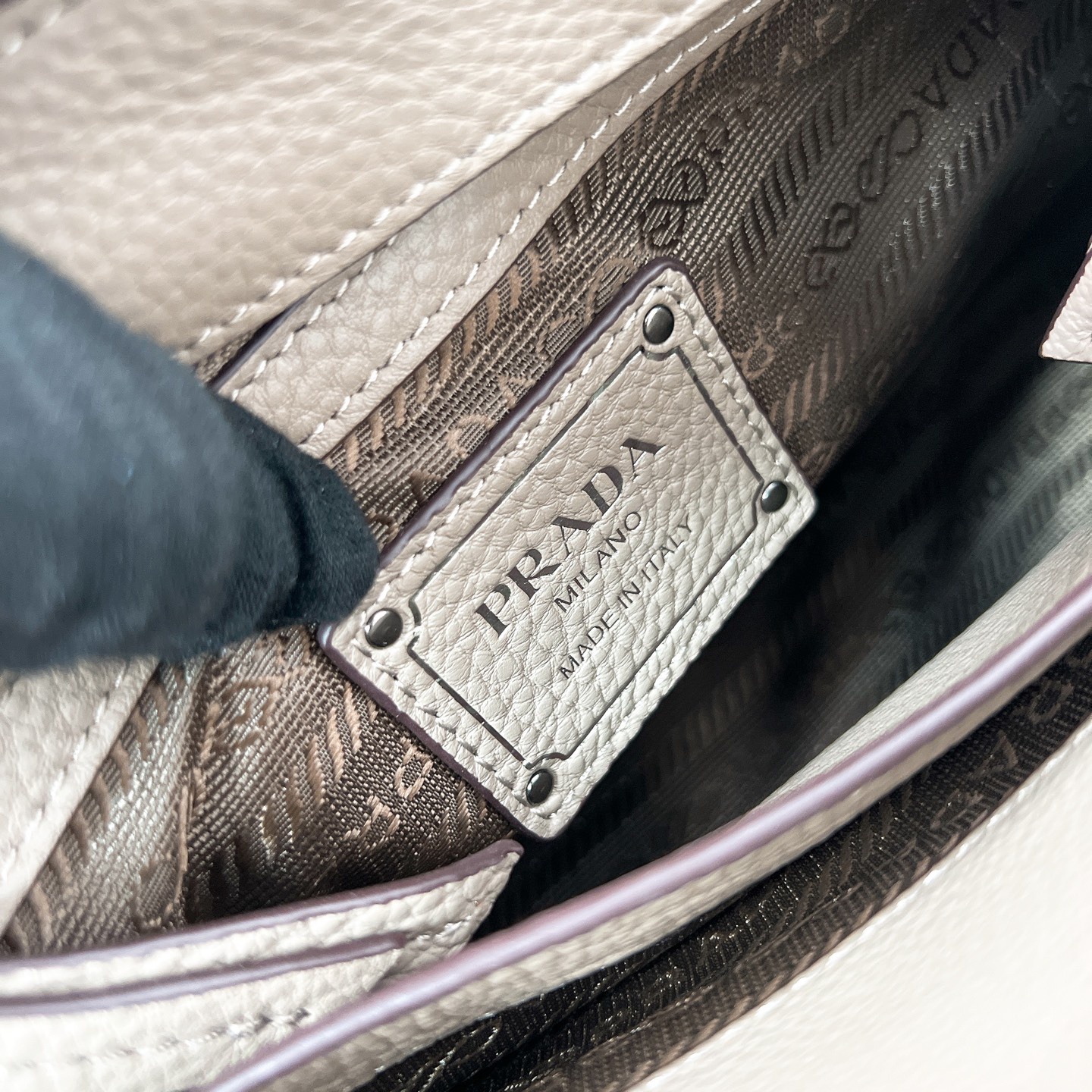 Prada Hot New Product-18