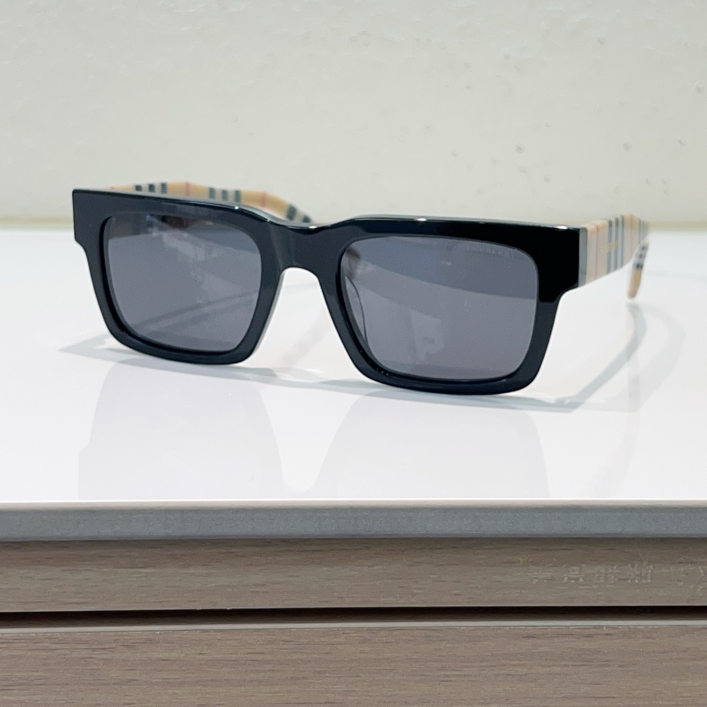 Burberry glasses-64