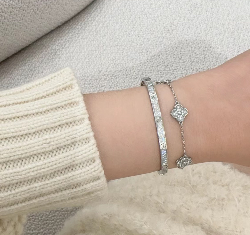 Van Cleef & Arpels Bracelet-59