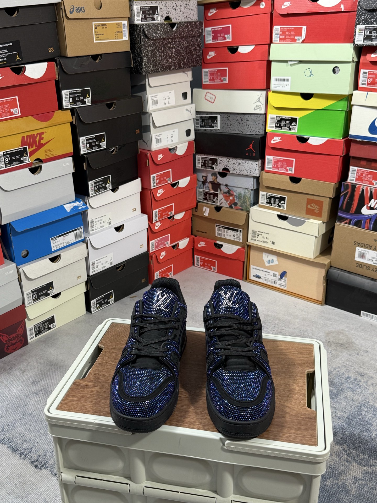 Lv Sneakers-119