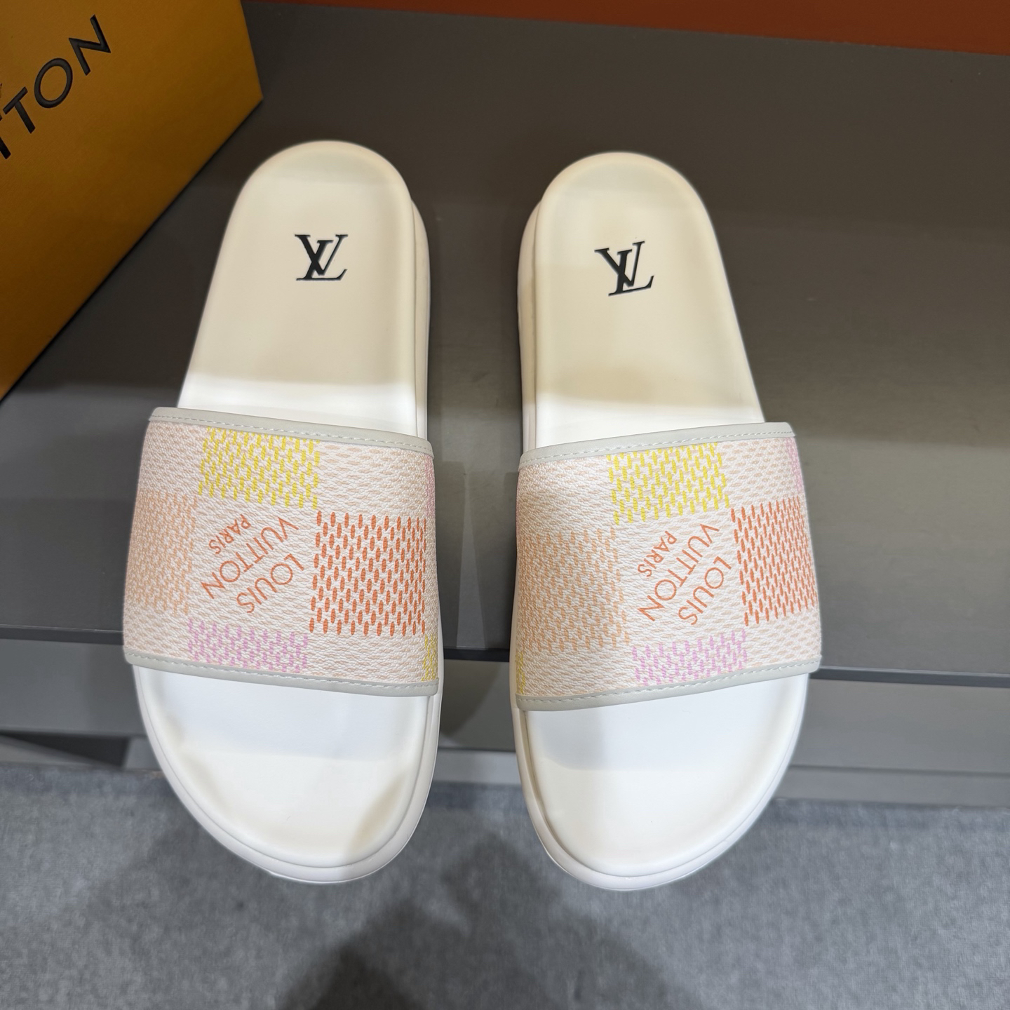 LV Summer footwear