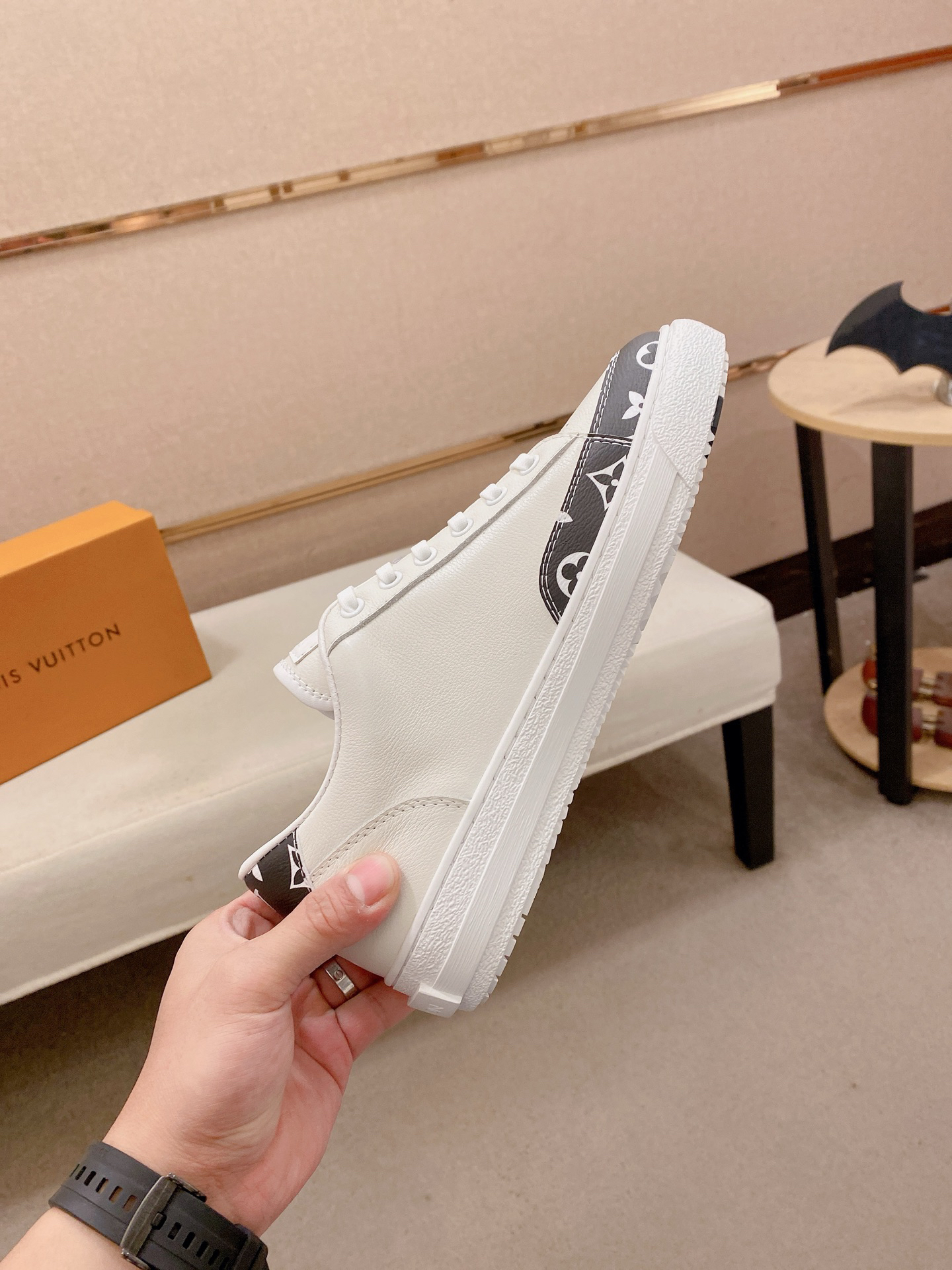 Lv Sneakers-93
