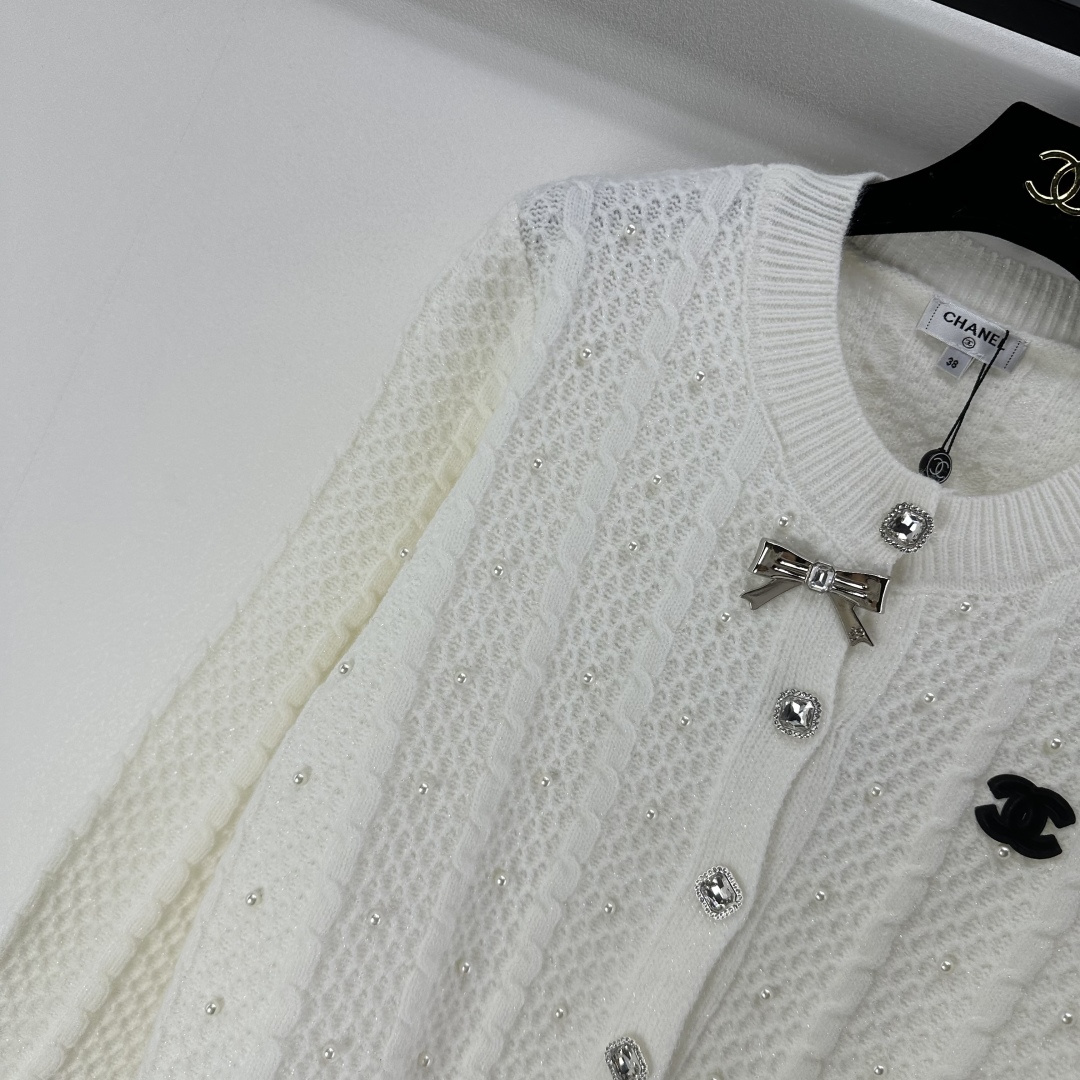 Chanel Clothing-19