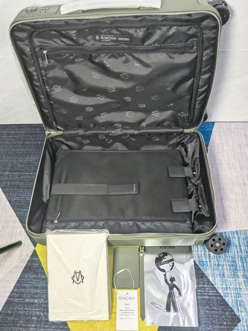 RIMOWA luggage-1