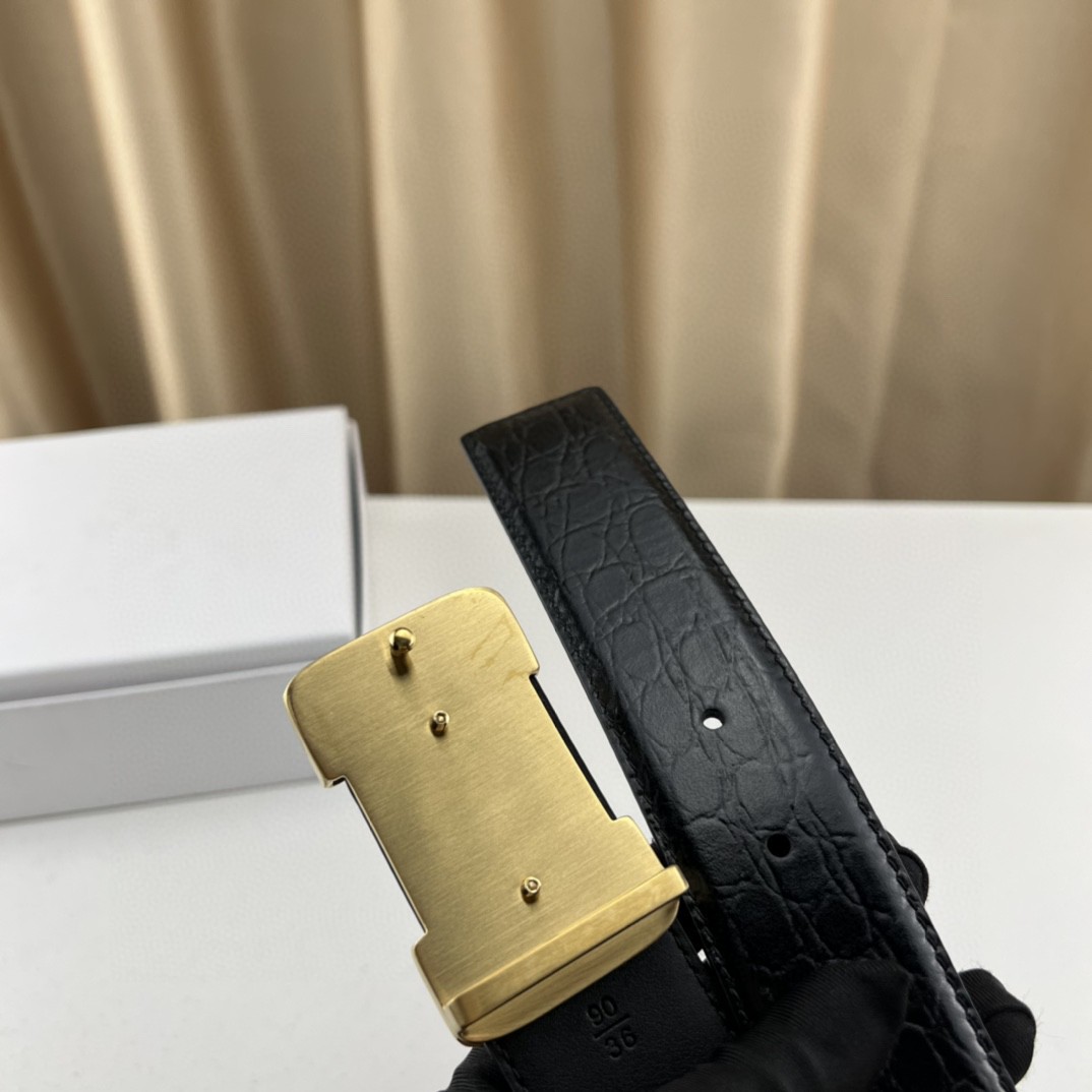 Givenchy belt-90