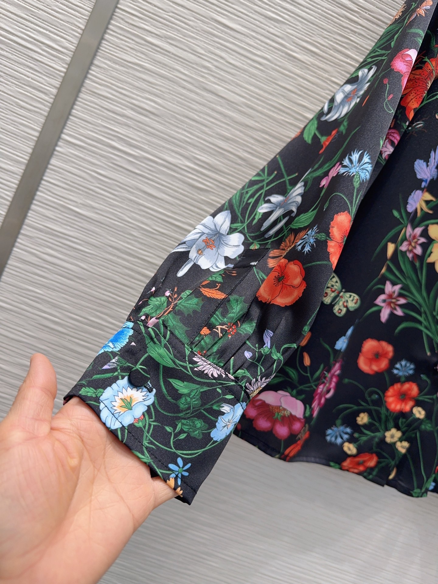 Gucci clothing-217