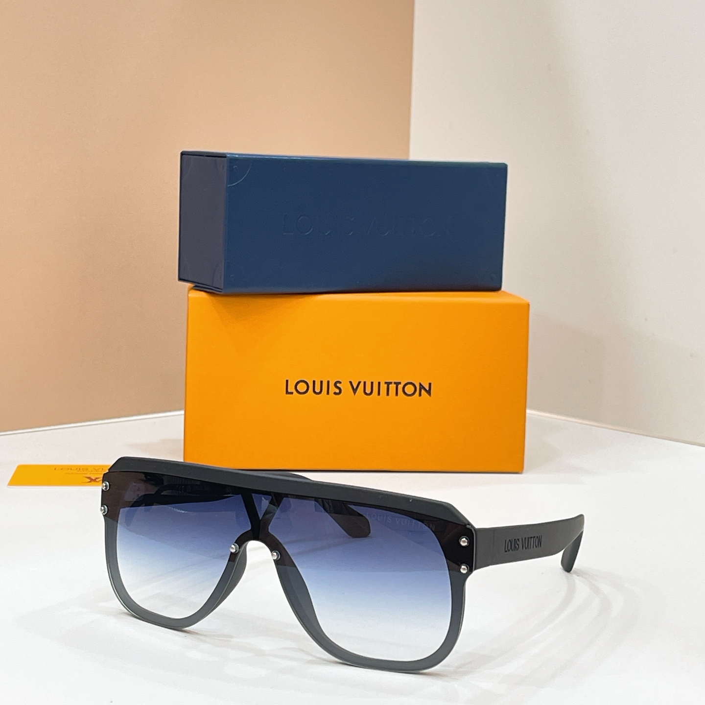 LV glasses-38