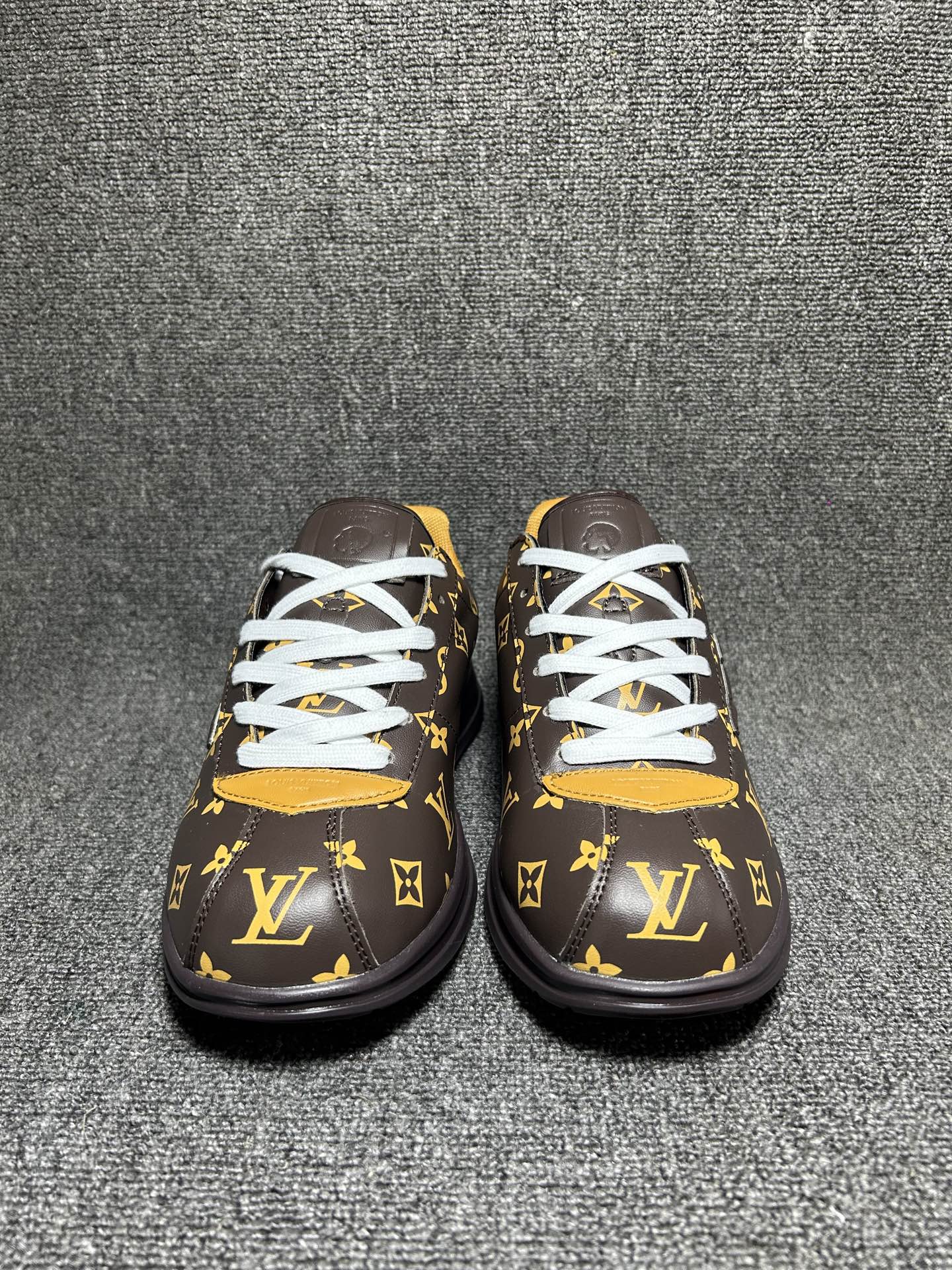 Lv Sneakers-195