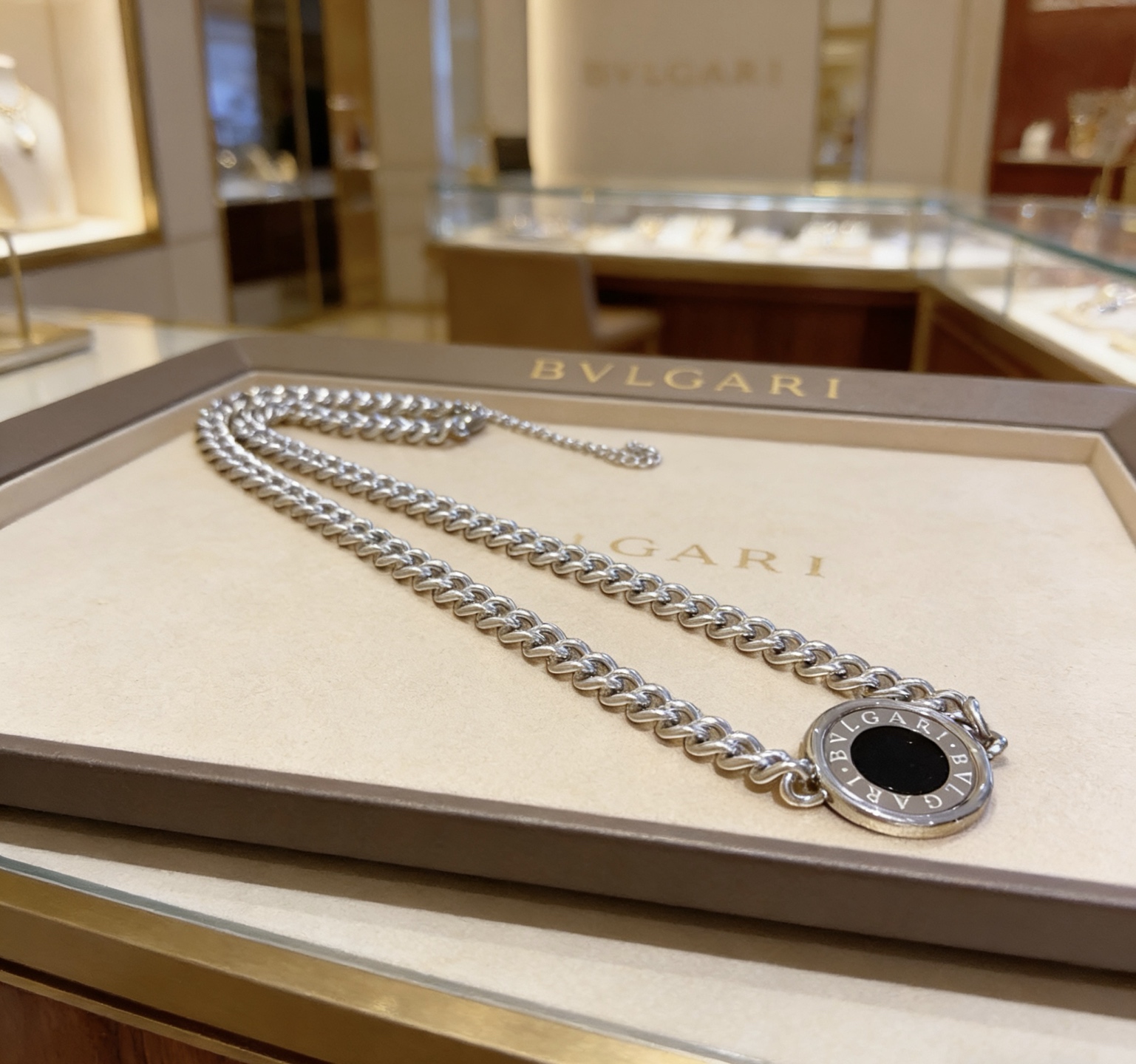 Bottega Veneta necklace-11