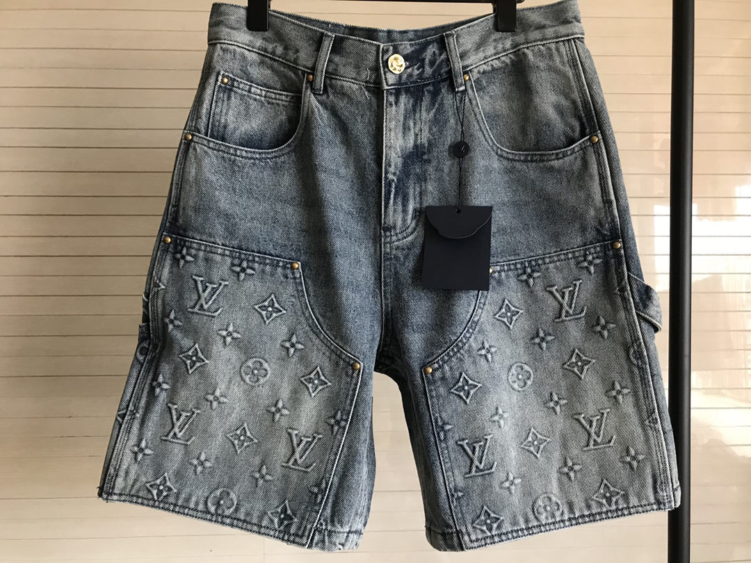 LV Clothing-16