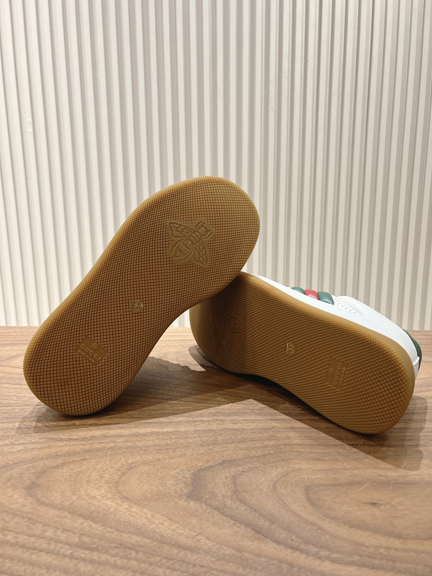 Gucci Sneakers-145