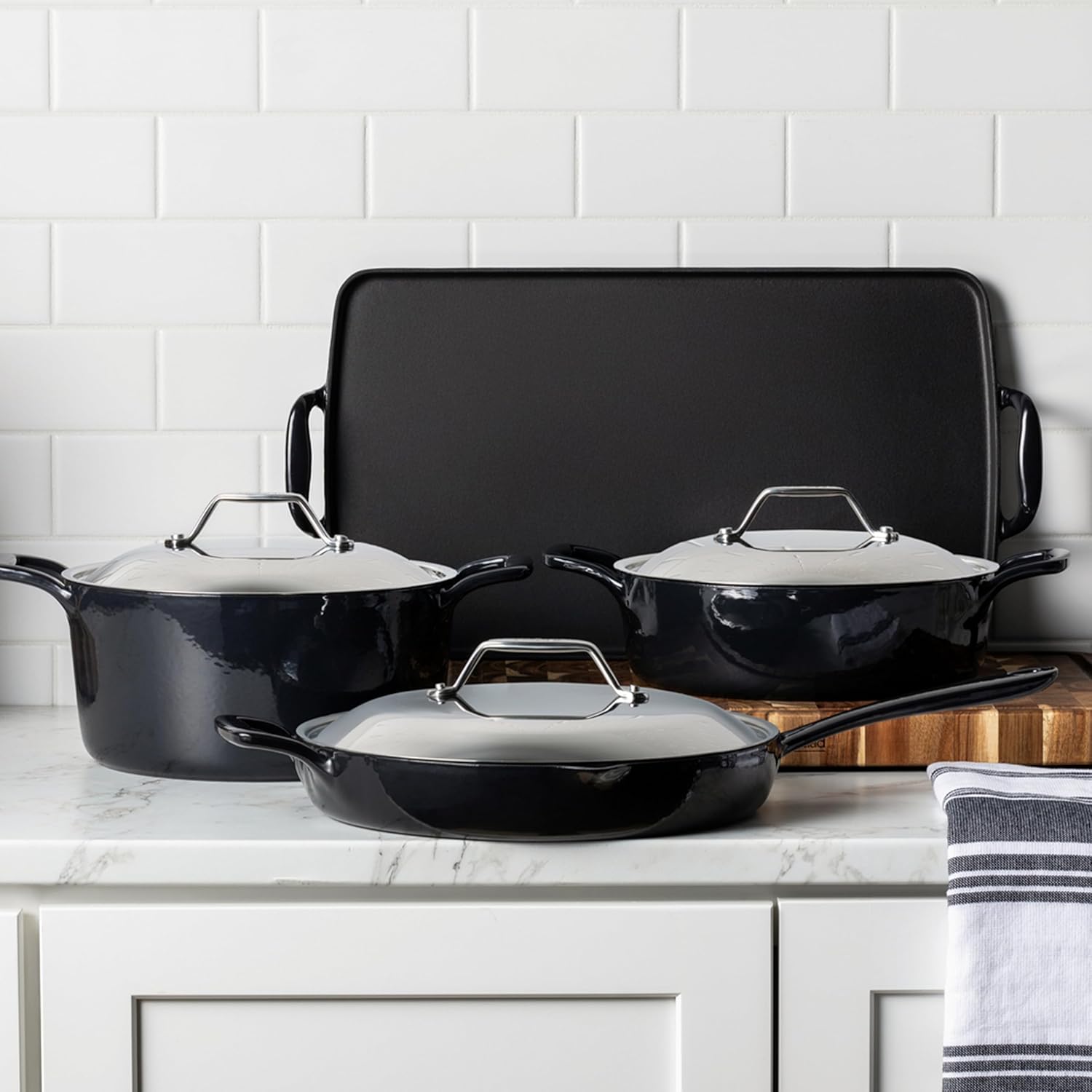 All-Clad Cast Iron Stockpot, 6 Qt Enameled Cast Iron Dutch Oven with Lid, Grill, Oven Safe up to 650F, Pot Compatible with All Stovetops (Gas, Electric & Induction), Easy-Clean, Cookware, Black