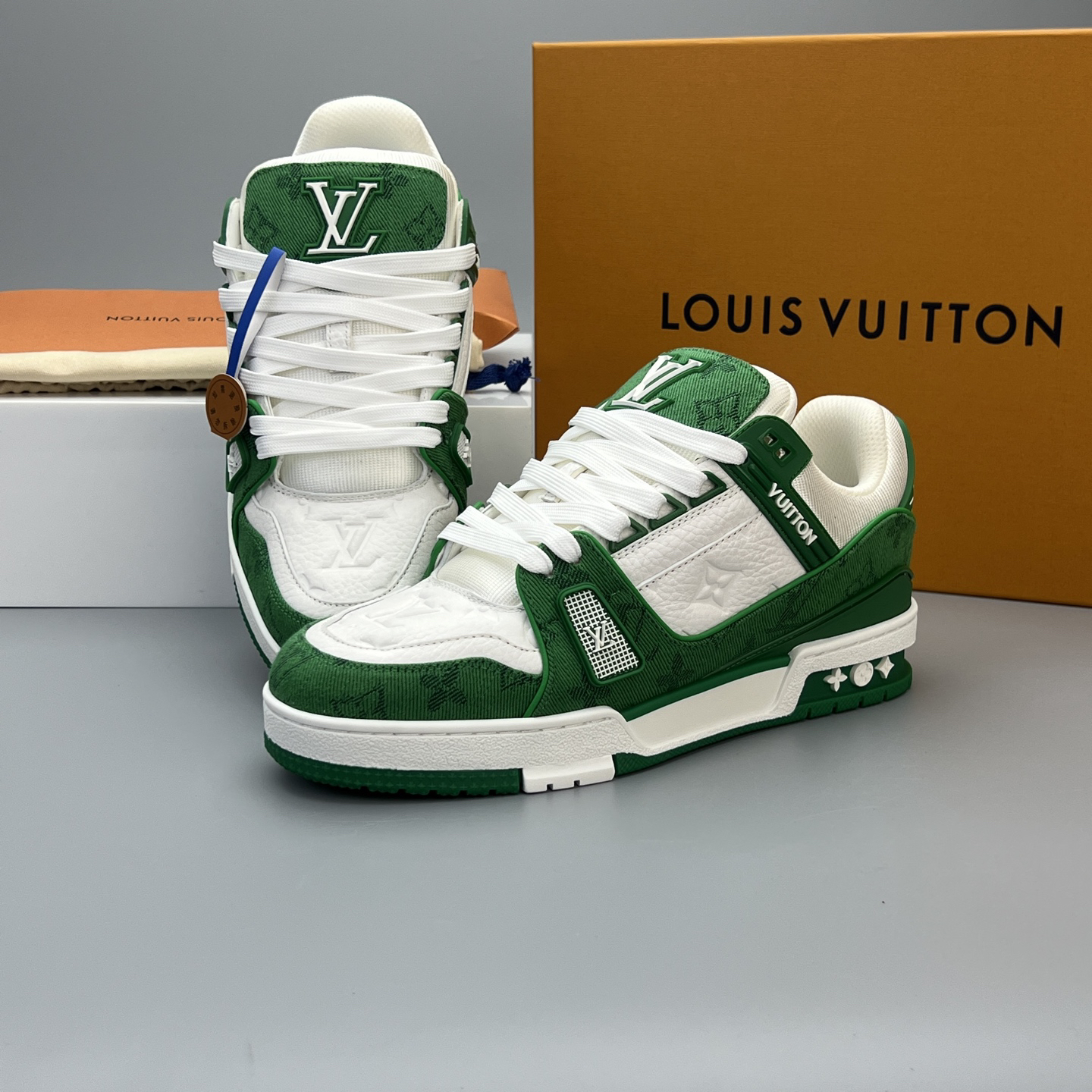 Lv Sneakers-134