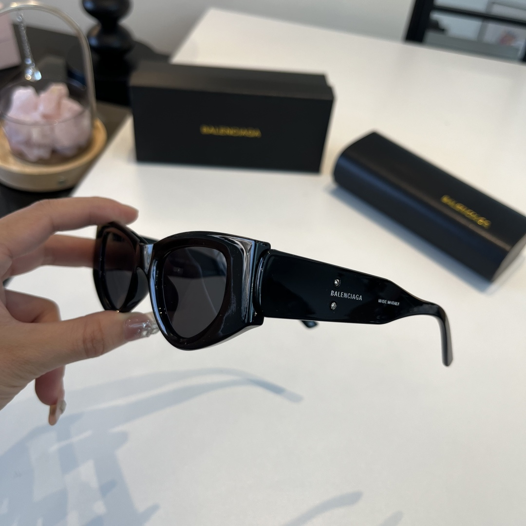 Balenciaga glasses-52