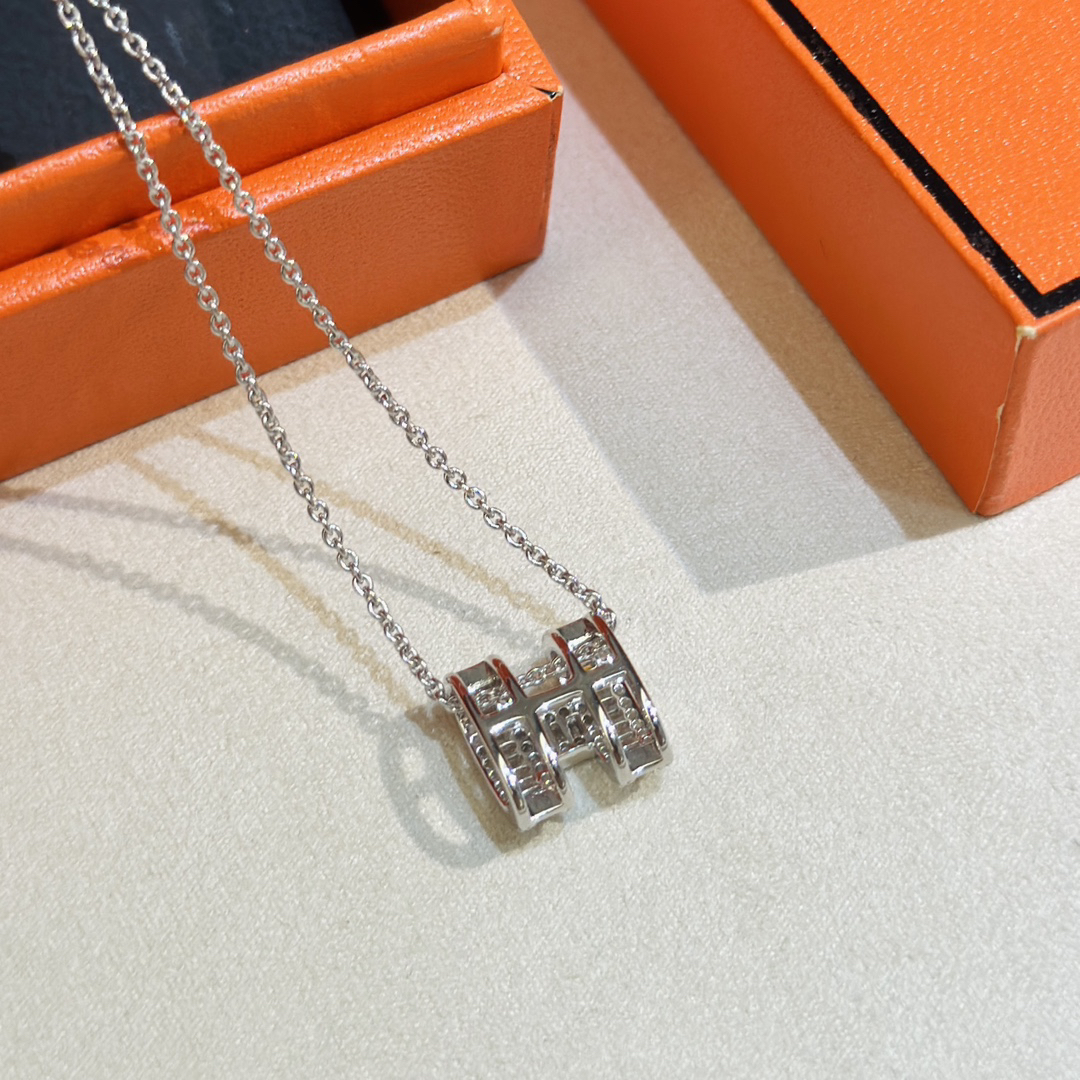 Hermes necklace-77