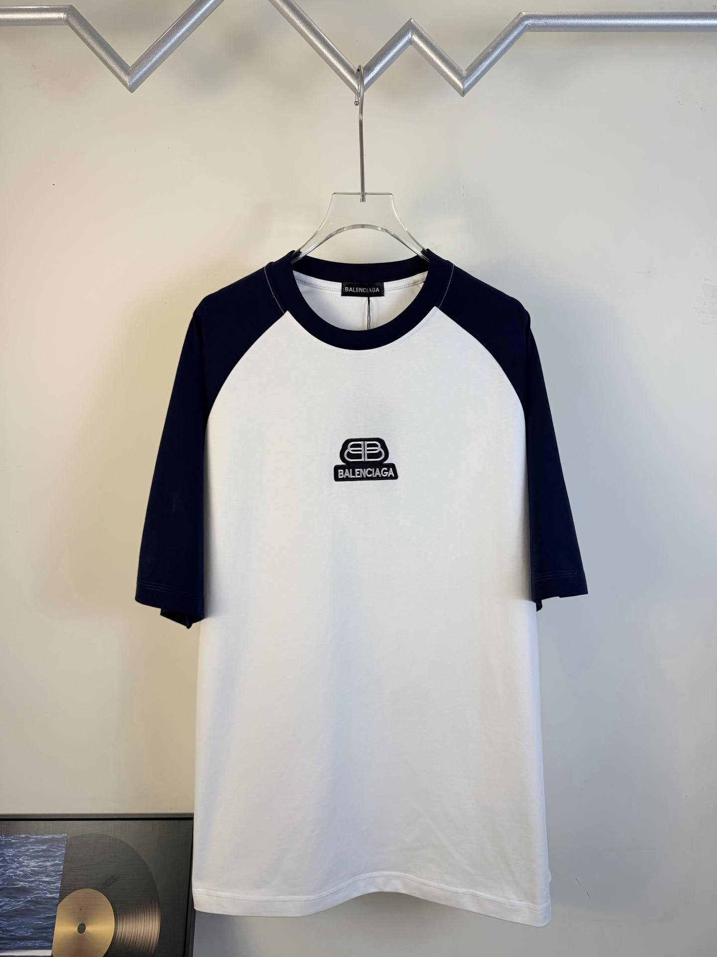 Balenciaga clothing-64