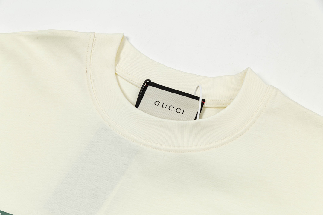 Gucci clothing-67
