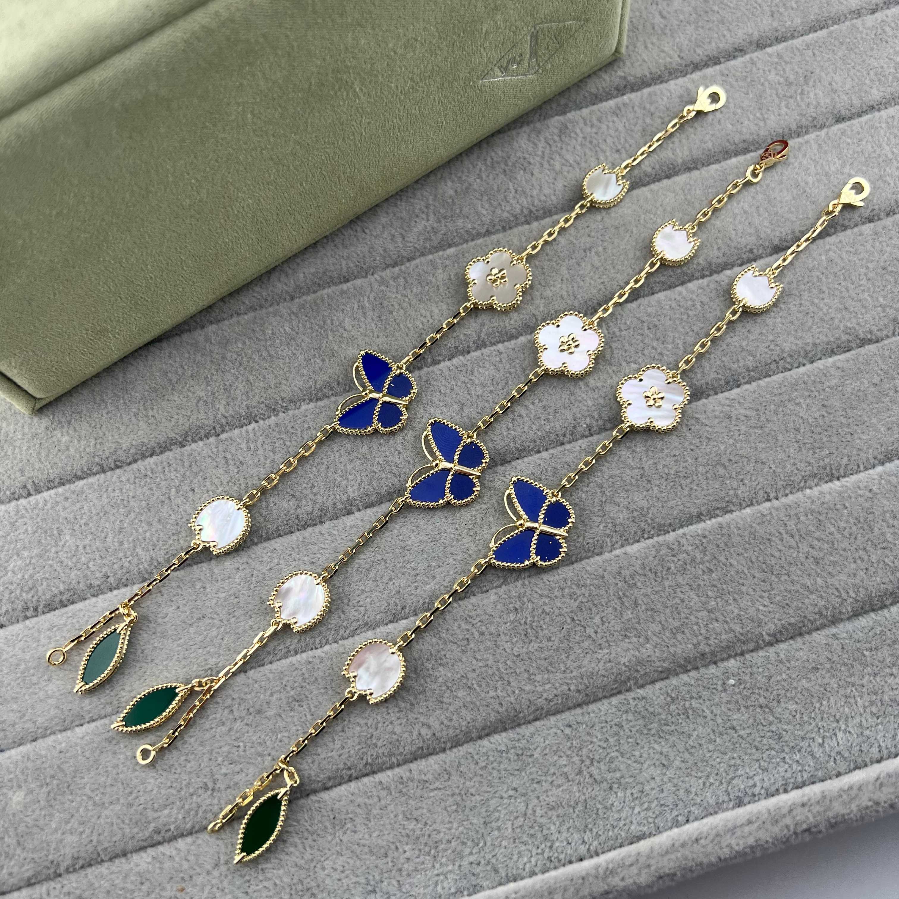 Van Cleef & Arpels Bracelet-1