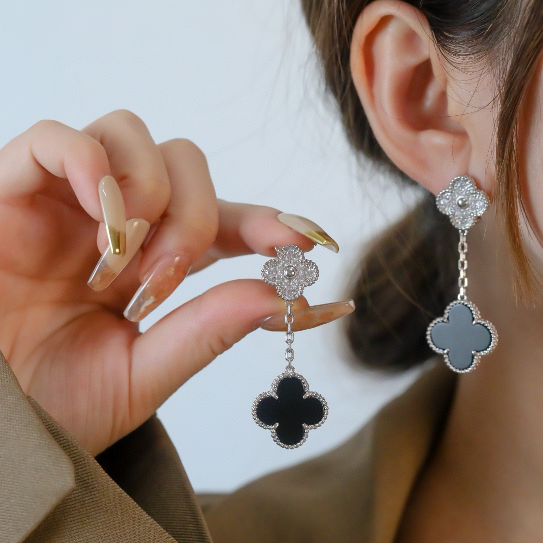 Van Cleef & Arpels earring-106