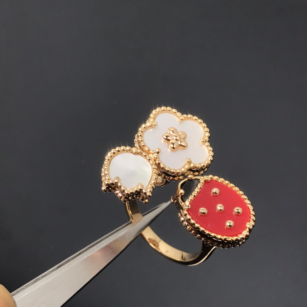 Van Cleef & Arpels ring-66