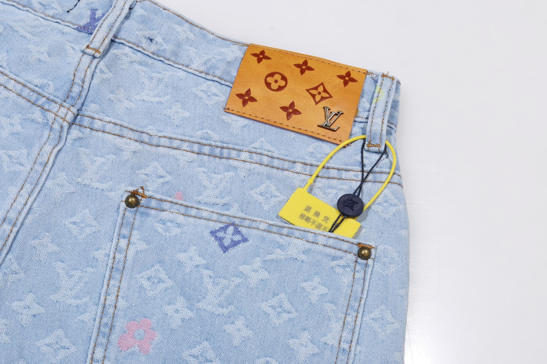 LV clothing-92