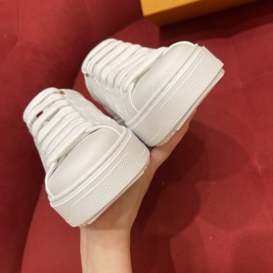Lv Sneakers-102