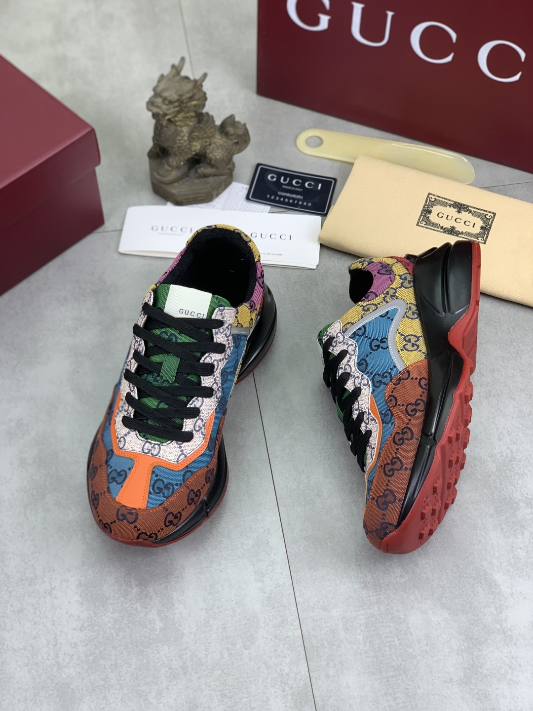 Gucci Sneakers-141