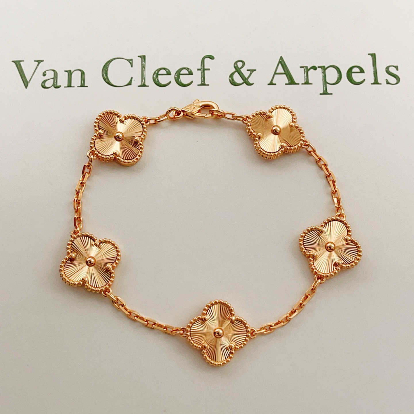 Van Cleef & Arpels Bracelet-89